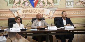 Diano Marina, ieri il Consiglio comunale: approvati tutti i punti all’ordine del giorno. Variazione di bilancio e gestione rifiuti sollevano domande della minoranza giunta diano marina
