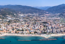 Concessioni demaniali a Taggia, Confcommercio chiede modifiche: “CriticitĂ nei criteri del bando” arma di taggia