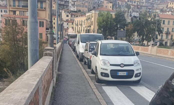 Marciapiede Ponte Doria