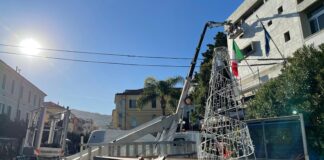 Diano Marina, domenica 3 dicembre l’accensione delle luminarie: luci, profumi e melodie