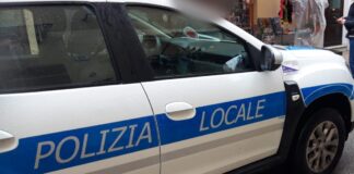 Diano Marina: petardi venduti a minorenni, la Polizia locale denuncia un venditore polizia locale
