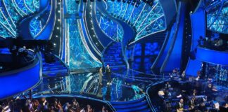 Sanremo 2024: multa salata alla Rai per pubblicità occulta durante l’esibizione di John Travolta John Travolta