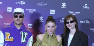 Sanremo 2024, il podio della 74esima edizione del Festival fa il suo ingresso in sala stampa geolier - mango - annalisa