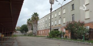 Sindaci del Golfo Dianese uniti contro il CPR a Diano Castello: “Pronti ad acquistare l’ex caserma Camandone per impedire che venga istituito il centro” caserma camandone