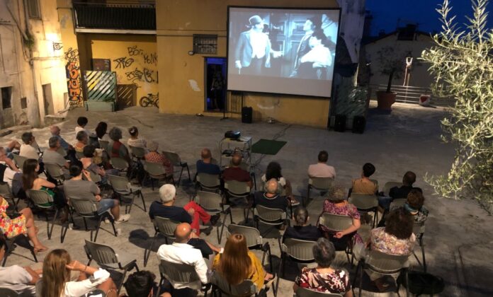 Cinema sotto le stelle