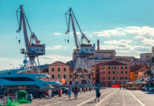 Marina di Imperia: al via uno studio per la valorizzazione delle gru storiche nel porto di Oneglia banchina aicardi imperia