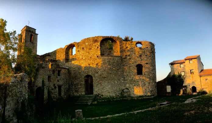 chiesa vecchia bajardo