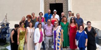 Inaugurata ieri “Agorà – Arte in Piazza” a Bordighera Alta: un mese di arte, musica e spettacolo
