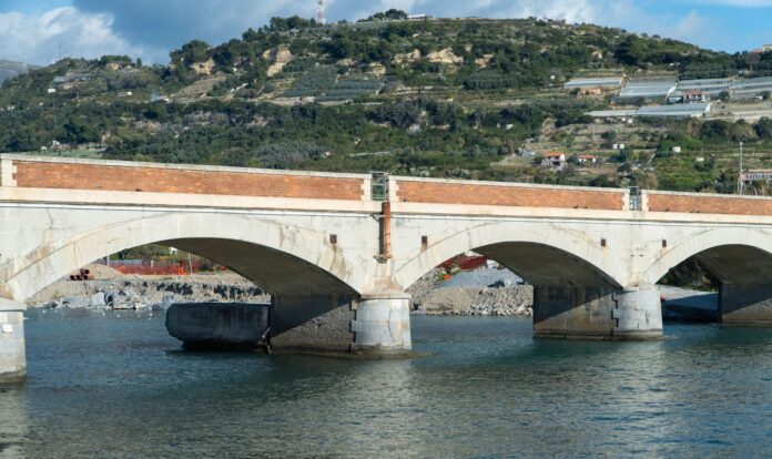 ponte ciclabile taggia