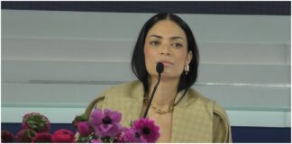 Sanremo 2025, Elodie nella sua fragilitĂ consapevole incanta la sala stampa: “Voglio essere fedele a me stessa sempre, al di lĂ di ogni errore”