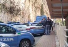 Sgomitata rete transfrontaliera di passeur: 15 arresti per traffico di migranti tra Italia e Francia arresto polizia