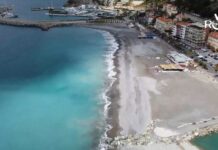 Ventimiglia, due spiagge per lo sport e il gioco quest’estate: pubblicato il bando sul sito del Comune spiaggia cala del forte ventimiglia