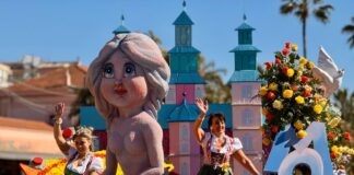 Diano Marina a ‘Sanremoinfiore’ con il carro “Un fiore per il mio castello”: 13.000 fiori hanno omaggiato Sirenetta e LEGO carro fiorito diano marina