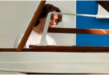 Sanremo: donato al ‘Colombo’ un pianoforte a coda, ieri l’esibizione dello studente Isaac Laudario