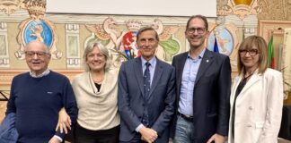 Diano Marina, continua il successo dei “Venerdì della Conoscenza”: oggi focus su immunoterapia e cancro con il ricercatore Alberto Mantovani