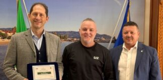 Allo chef Francesco Trucco il premio Aromatica 2025: dall’entroterra dianese all’Australia, ambasciatore dei sapori liguri nel mondo