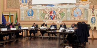 Consiglio comunale a Diano Marina, approvate variazioni al bilancio. Respinta la Commissione Scuole, interrogazioni su cimitero, GM, rifiuti e palasport consiglio comunale Diano Marina