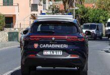Controlli dei Carabinieri nell’imperiese: denunce per guida in stato di ebbrezza e spaccio, un arresto per lesioni a pubblico ufficiale carabinieri