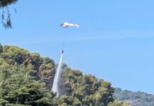 Incendio a Diano Calderina, intervento immediato dei soccorsi. Za Garibaldi: “Situazione sotto controllo”
