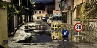 Diano Marina, rottura di una tubazione in via Capocaccia: Rivieracqua al lavoro per risolvere il guasto rottura tubo via Capocaccia diano marina