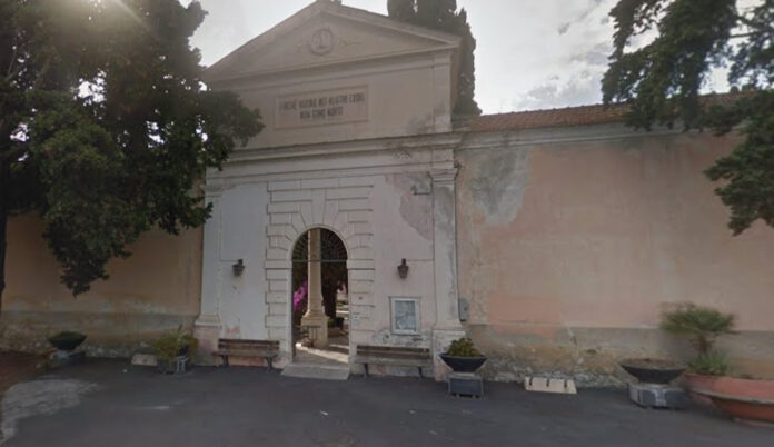cimitero diano marina