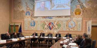 Consiglio comunale a Diano Marina: variazioni di bilancio e interrogazioni su Capodanno, GM e cimiteri