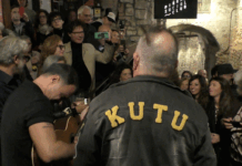 Sanremo, Johnson Righeira fa cantare il centro storico prima dell’inizio del Tenco