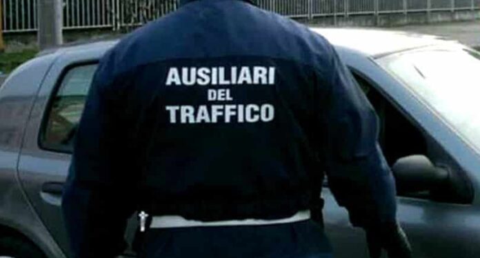 Ausiliare traffico Ausiliare traffico