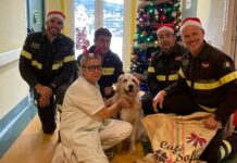 Imperia, Babbo Natale dei Vigili del Fuoco porta sorrisi ai bambini in pediatria
