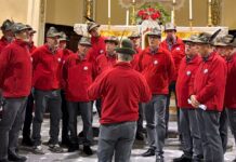 Diano San Pietro, il Coro Alpino Monte Saccarello incanta il pubblico alla Madonna della Neve
