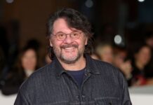 Sanremo 2026, Carlo Conti chiama la comicitĂ di Lillo per la serata cover lillo