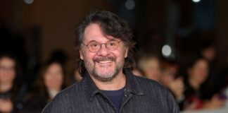 Sanremo 2026, Carlo Conti chiama la comicitĂ di Lillo per la serata cover lillo