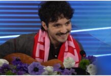 Sanremo 2026, ‘Il mio canto libero’: Mazzariello omaggia Battisti in sala stampa Mazzariello (1)