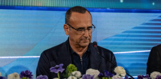 I Conti non tornano… Sanremo 2026 debutta con tre milioni di spettatori in meno rispetto all’anno scorso carlo conti