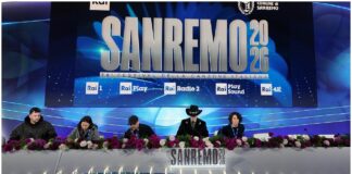 Il ballo country rap politico di J-Ax a Sanremo 2026, “Esasperare certi simboli per riprenderceli”