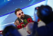 IA: bagarre tra Dargen D’Amico e l’Ansa sulle foto ritoccate con l’intelligenza artificiale. Ansa “Riteniamo la Polizia di Stato una fonte attendibile”, D’Amico “Evidentemente non lo è”