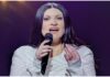 Sanremo 2026, “Vogliamo tutti un mondo senza guerre”: Laura Pausini canta ‘Heal The World’ Heal The World