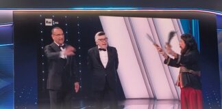 Sanremo 2026: sul palco della finale ritorna Sandokan, ma non è Can Yaman (e nemmeno Kabir Bedi)