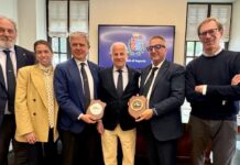 Firmato il gemellaggio tra lo Yacht Club Imperia e il Reale Yacht Club Canottieri Savoia di Napoli