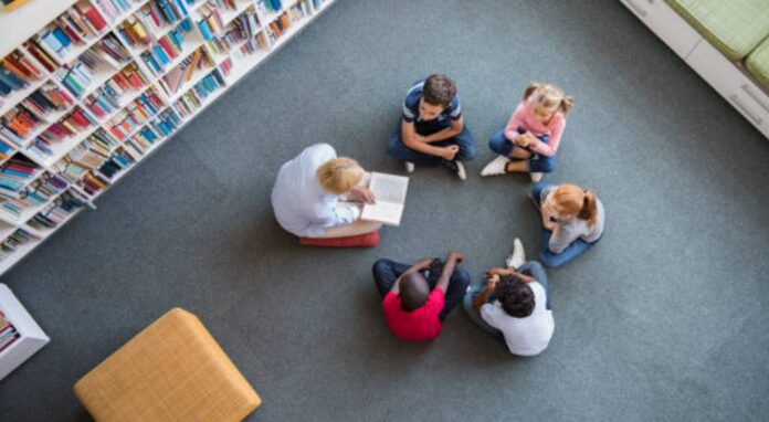 bambini letture biblioteca