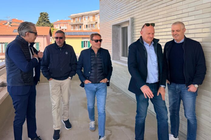 a6470d37-db31-4b03-aa55-d21add6eae04