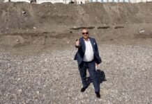 Vallecrosia al Mare, sindaco Perri: “Dopo Pasqua partono i lavori di pulizia e ripascimento delle spiagge” fabio perri