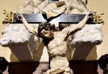 Il crocifisso del Maragliano torna a nuova vita nella cattedrale di Ventimiglia crocifisso del Maragliano