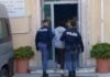 Ventimiglia, arrestato l’uomo che ieri ha danneggiato cinque auto della Polizia