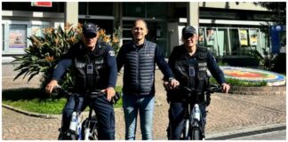 Diano Marina, nuove e-bike per la Polizia Locale. Sindaco Za Garibaldi: “Maggiore agilità, efficacia e sostenibilità” polizia Diano Marina