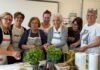 Castellaro, a scuola gli alunni preparano il pesto ligure con le nonne