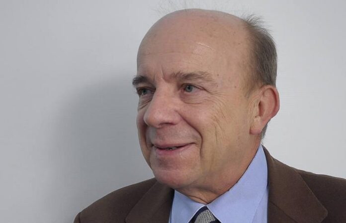 Gustavo zagreberlsky Gustavo zagreberlsky