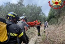 Scivola lungo la mulattiera tra Castellaro e Taggia: soccorsa un’anziana