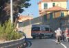 Incidente sull’Aurelia al bivio di Cipressa: scontro tra una moto e un SUV, ferito il centauro