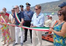 Spiaggia inclusiva a Ospedaletti: inaugurato “Alvaro”, per l’accesso al mare alle persone con disabilitĂ sedia persone con disabilitĂ ospedaletti